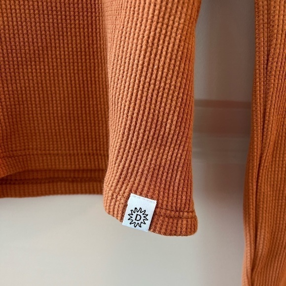 DAYDREAMER Cognac Mock Neck Thermal - Picture 4 of 16